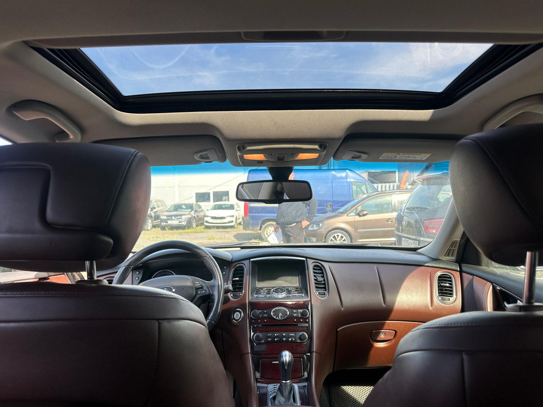 INFINITI QX50 2.5 АТ