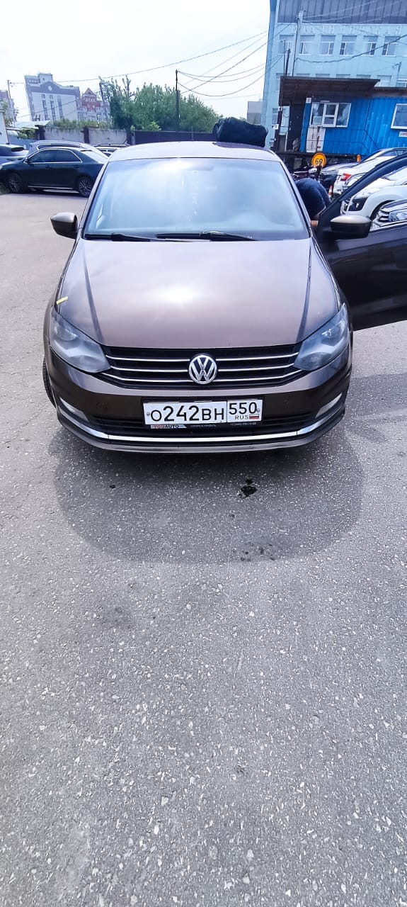VOLKSWAGEN Polo 1.6AT