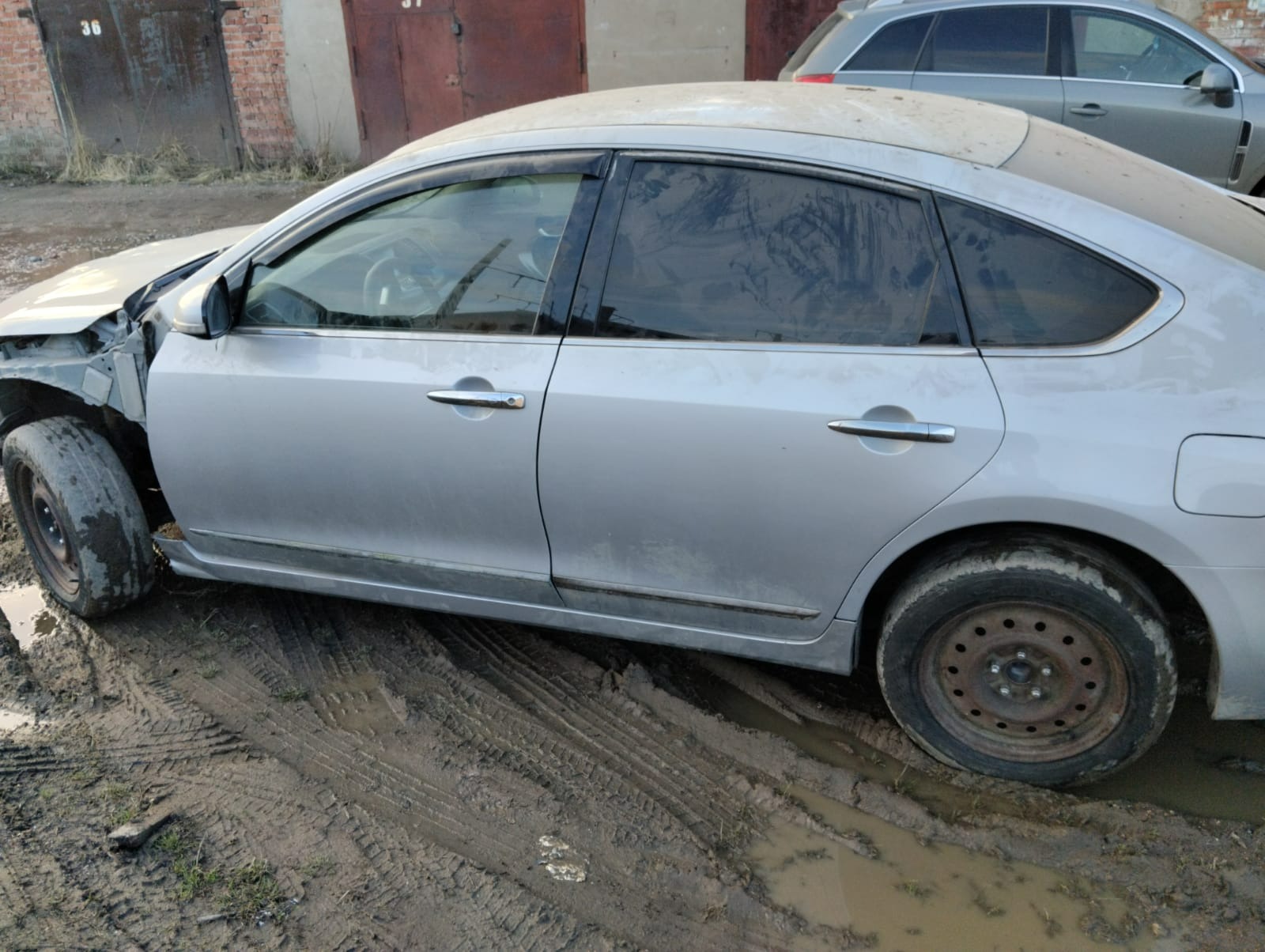 Nissan Teana 2,5AT