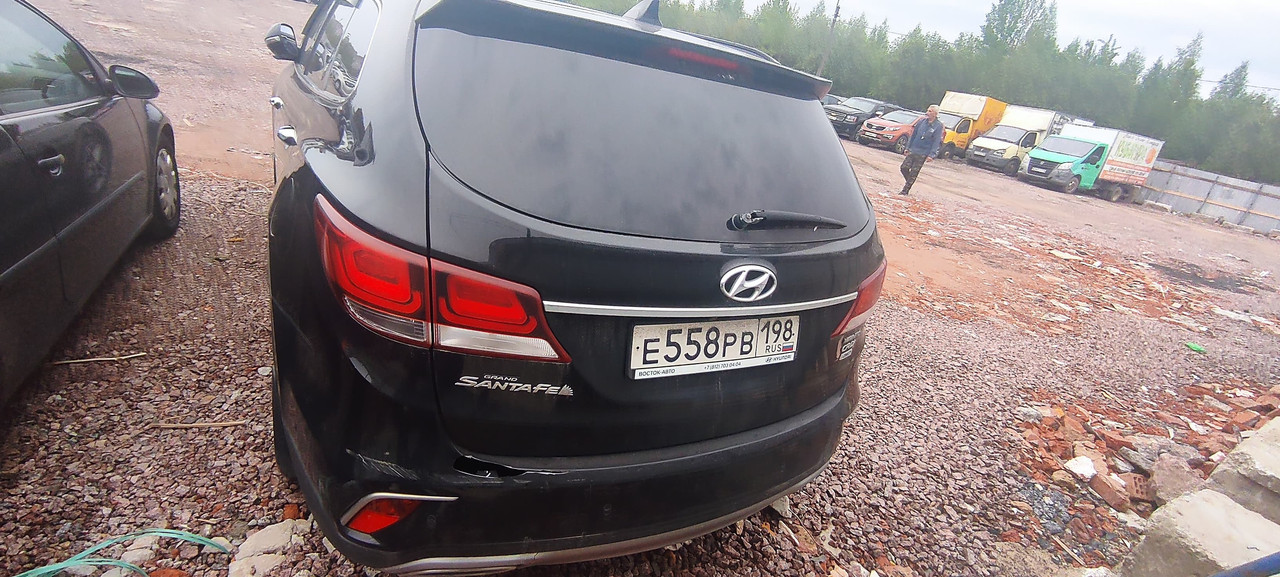 HYUNDAI GRAND SANTA FE