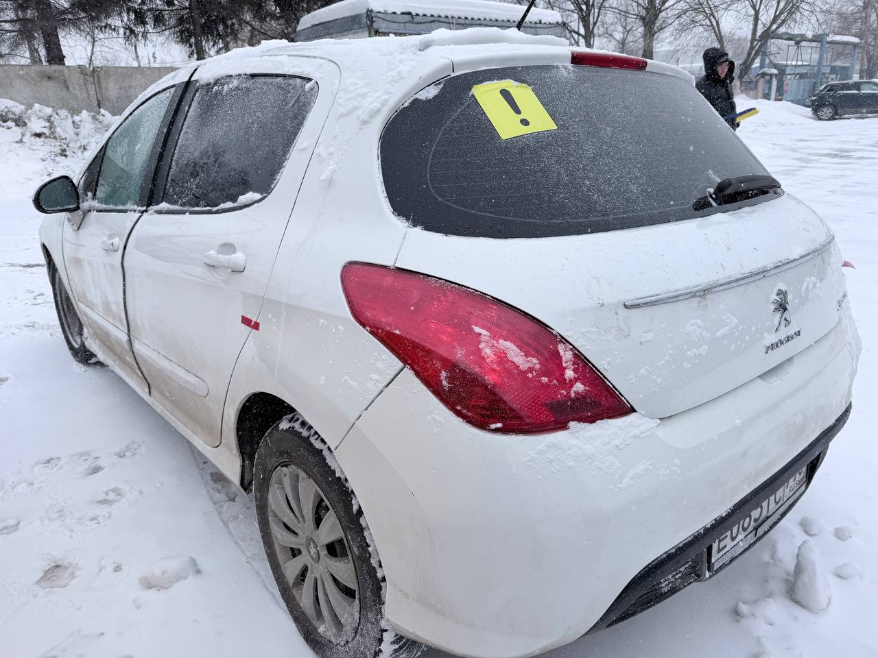 PEUGEOT 308, 2012 1,6 АТ-МОСКВА