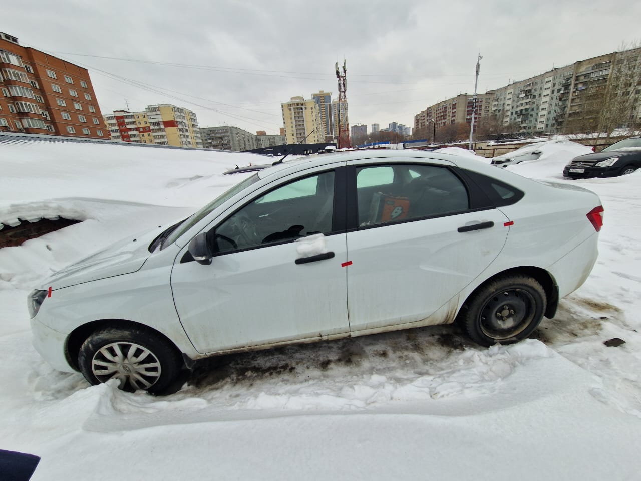 lada VESTA 1,6МТ-НОВОСИБИРСК