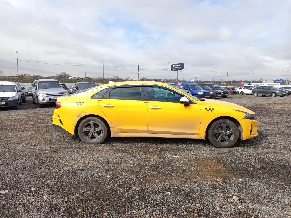 KIA K5 2,0АТ-МОСКВА