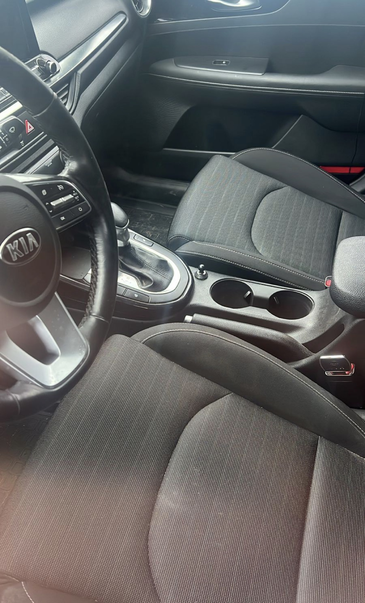 Kia Cerato 1.6AT