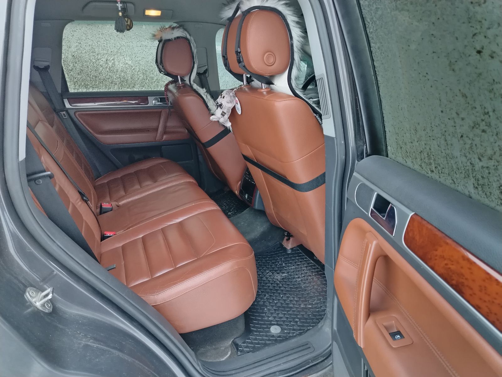 VOLKSVAGEN TOUREG 3,6АТ-ОМСК