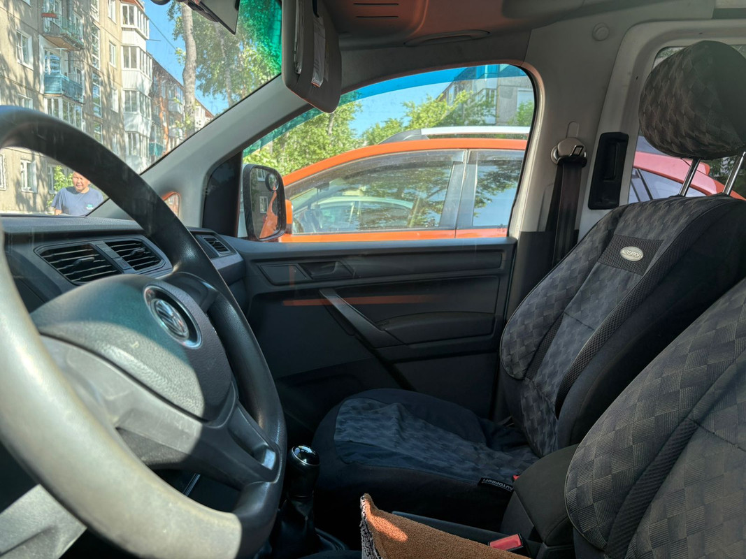 VOLKSWAGEN 2K CADDY