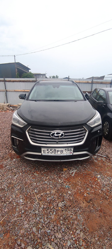 HYUNDAI GRAND SANTA FE