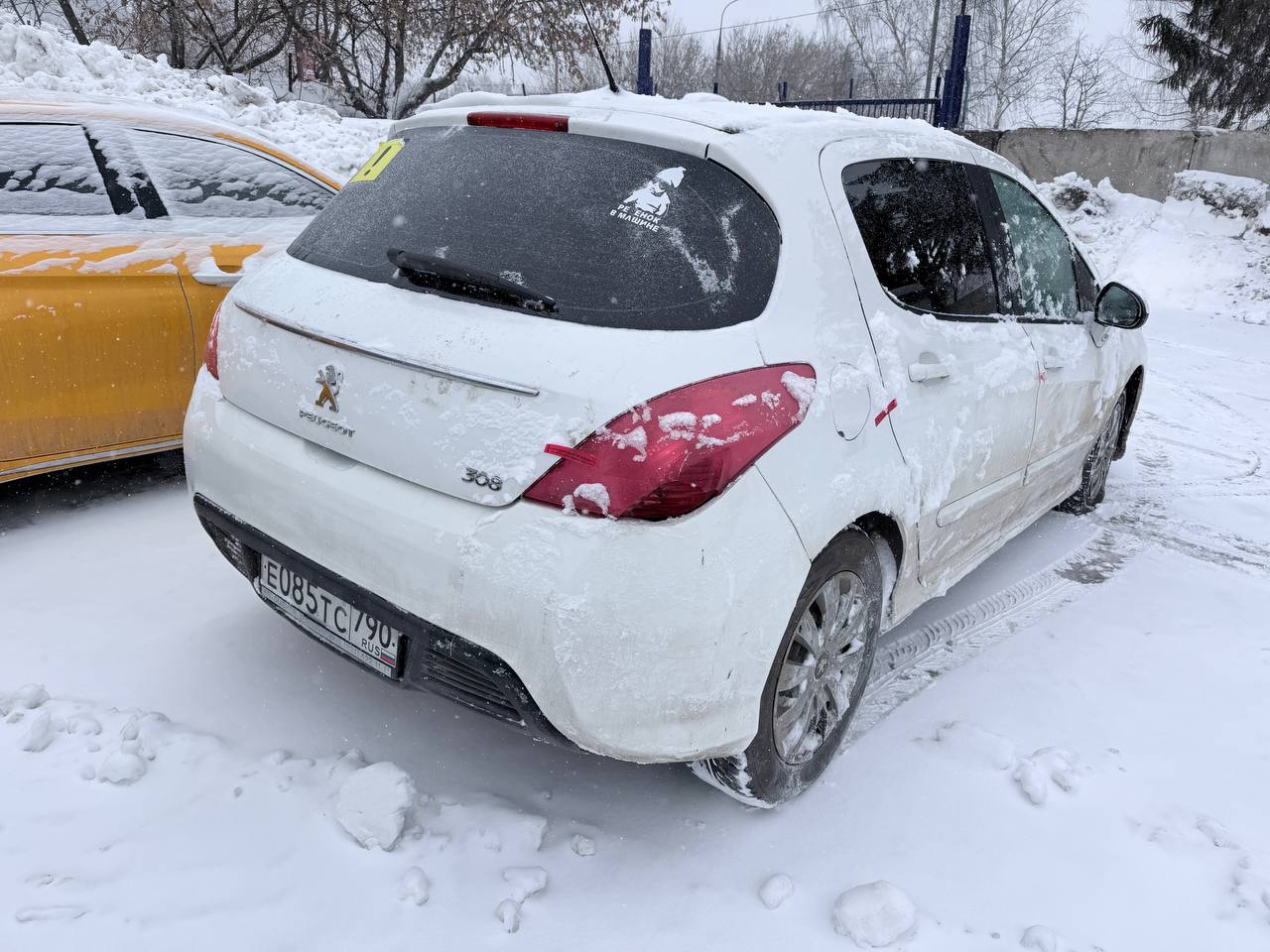 PEUGEOT 308, 2012 1,6 АТ-МОСКВА