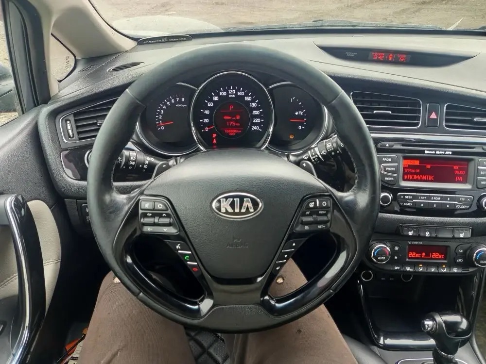 KIA JD (CEE`D) 1,6АТ-МОСКВА