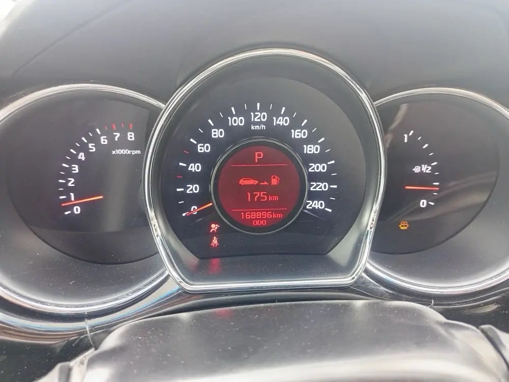 KIA JD (CEE`D) 1,6АТ-МОСКВА