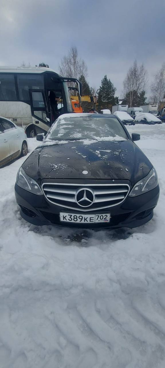 MERCEDES E 200