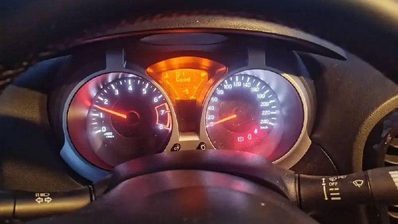 ПРОДАЕТСЯ: NISSAN JUKE 1,6 МТ- Воронеж