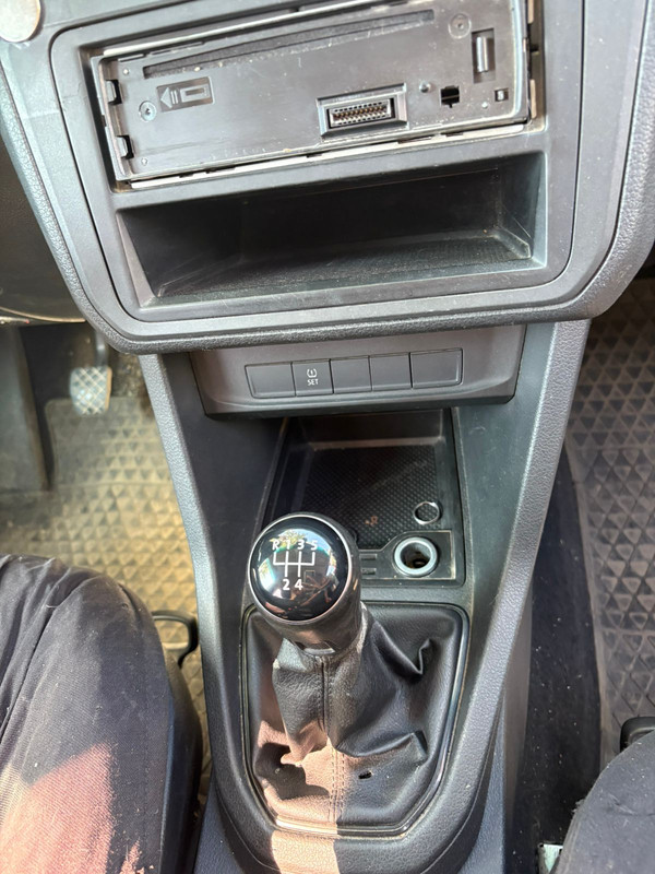 VOLKSWAGEN 2K CADDY