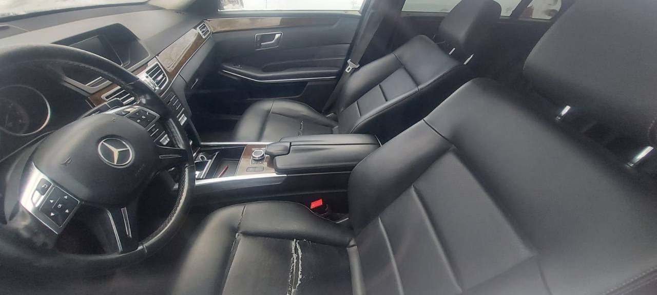 MERCEDES E 200