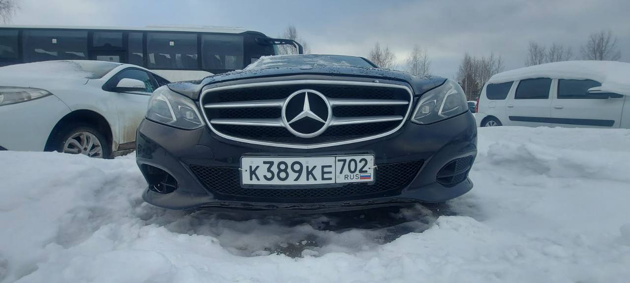 MERCEDES E 200