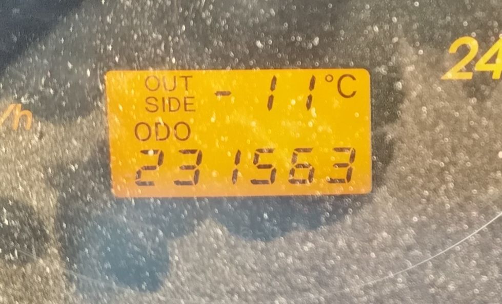 тойота авенсис 1,8МТ-ОМСК