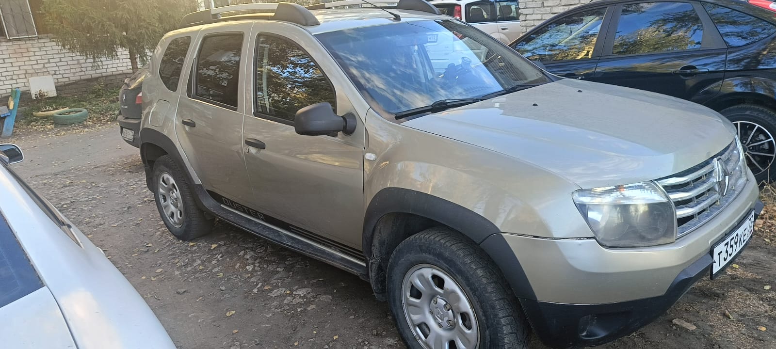 RENAULT DUSTER