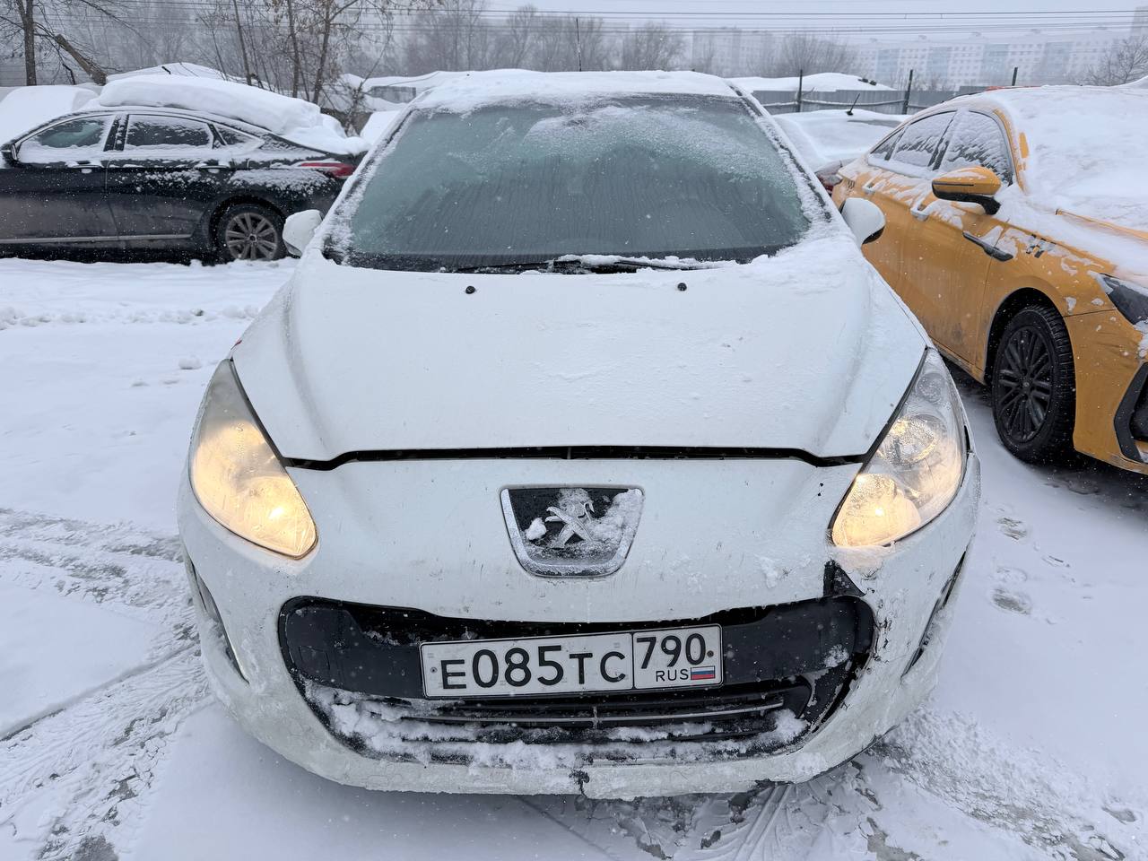 PEUGEOT 308, 2012 1,6 АТ-МОСКВА