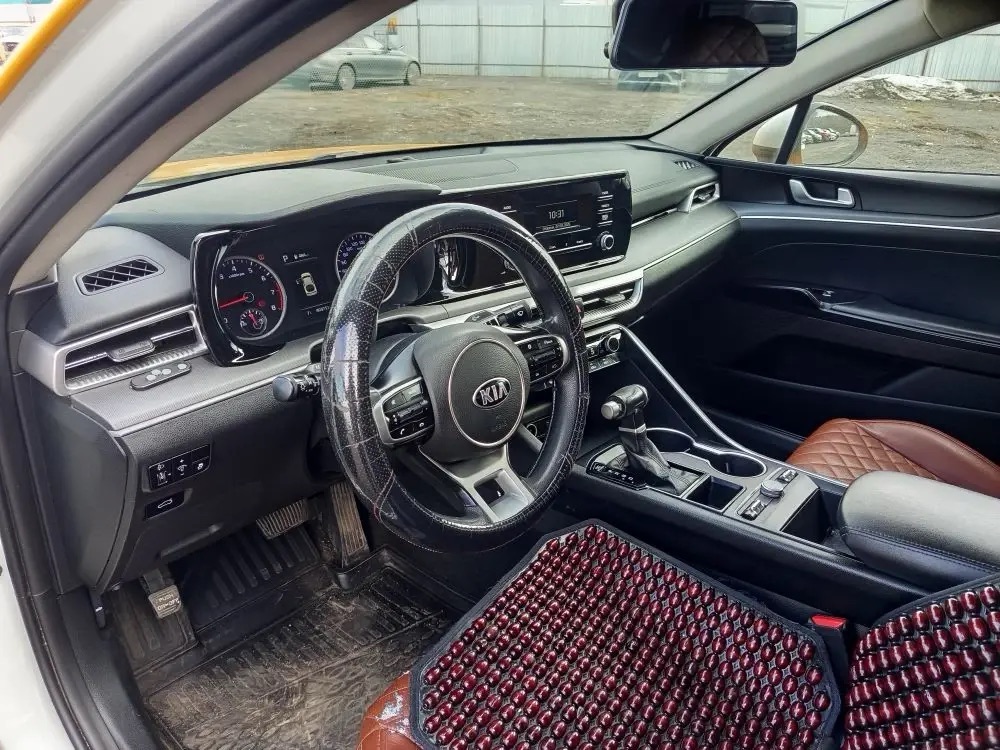 KIA K5 2,0АТ-МОСКВА